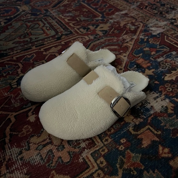 COPY - Steve Madden clog slides - Picture 9 of 10